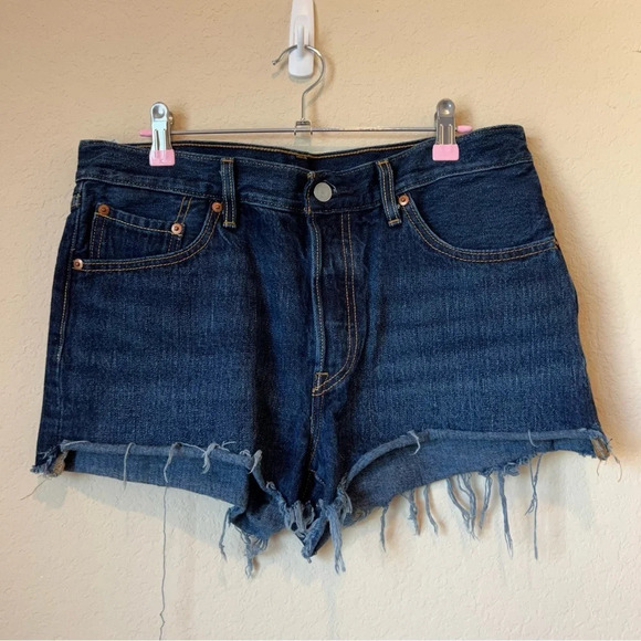 Levi’s denim shorts - Picture 1 of 4